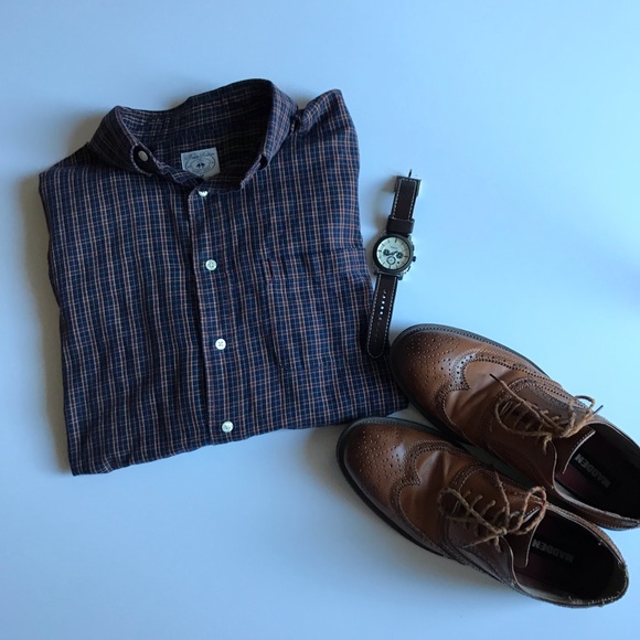 SOLD ❌Brooks Brothers casual button down -medium - Picture 1 of 6